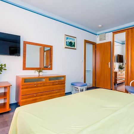 Two-Bedroom Apartment in Slano Buitenkant foto